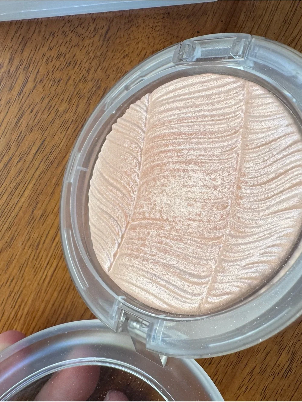 MAC Cosmetics Pink Pearl Highlighter Powder post- modernist peach